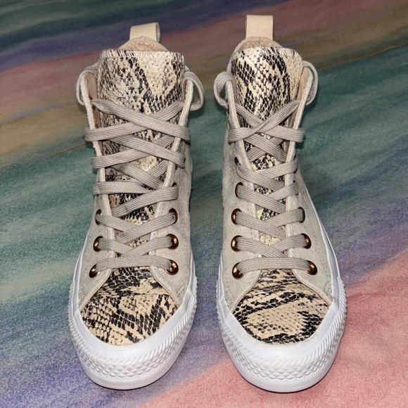 Converse Chuck Taylor All Star Hi Womens Size 5 Papyrus Ivory Snake Sneakers - Picture 1 of 9